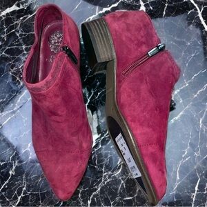 NWT:VINCE CAMUTO JANNIE BOOTS
